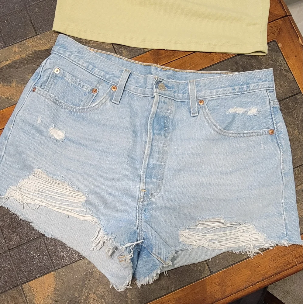 Levis‎ 501 Cut Off Distressed Shorts Button Fly 100% Cotton Y2K